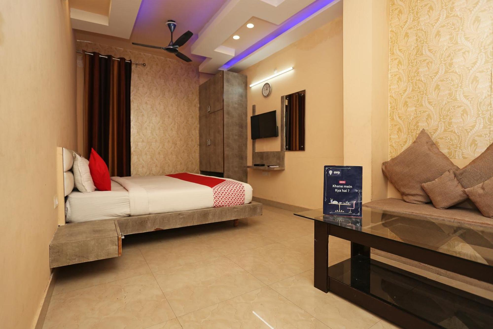 Oyo Flagship Hotel Krishna Chinhat Ngoại thất bức ảnh